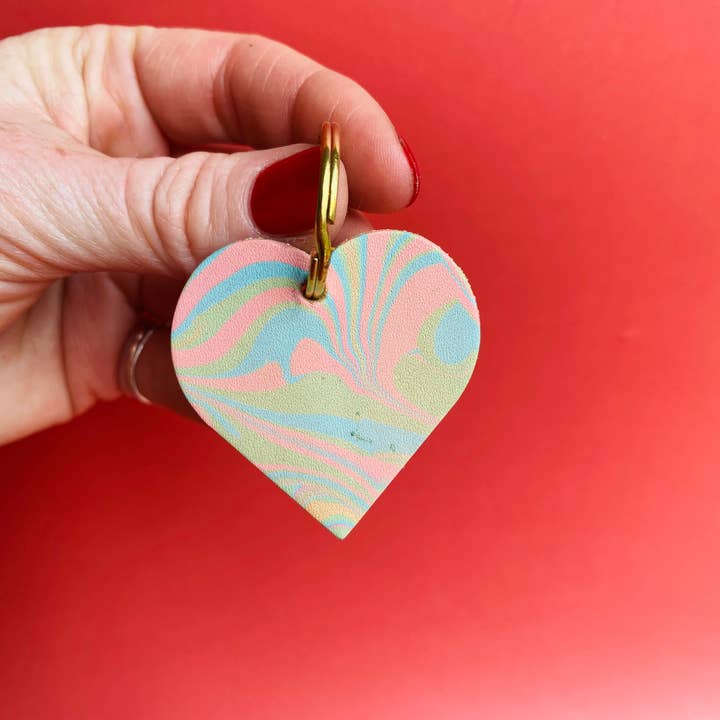 Willow – wholesale Keychain – Women's – Leather Marbled Heart Keyring9