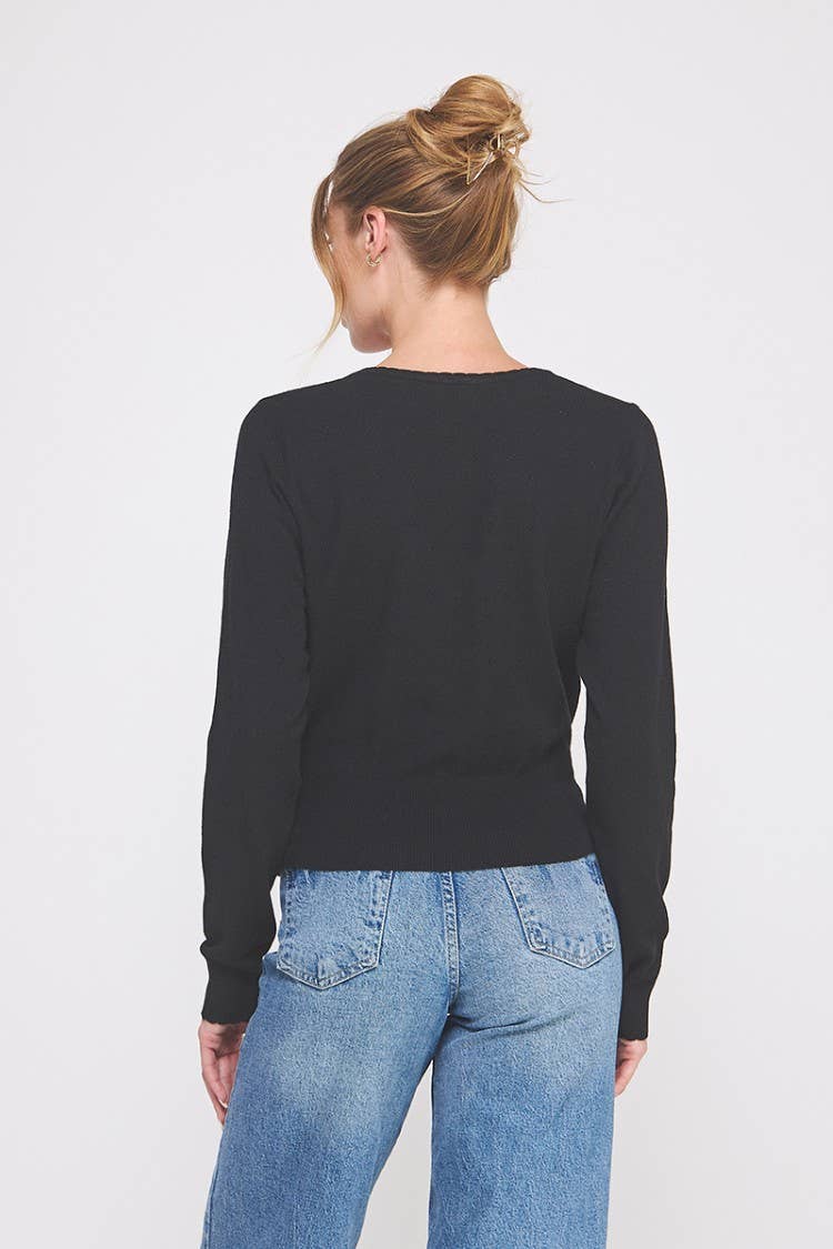 Allie Rose - Vente Pull en maille – femme - Pull cache-cœur à fines mailles pointelle avec bordure festonnée.2