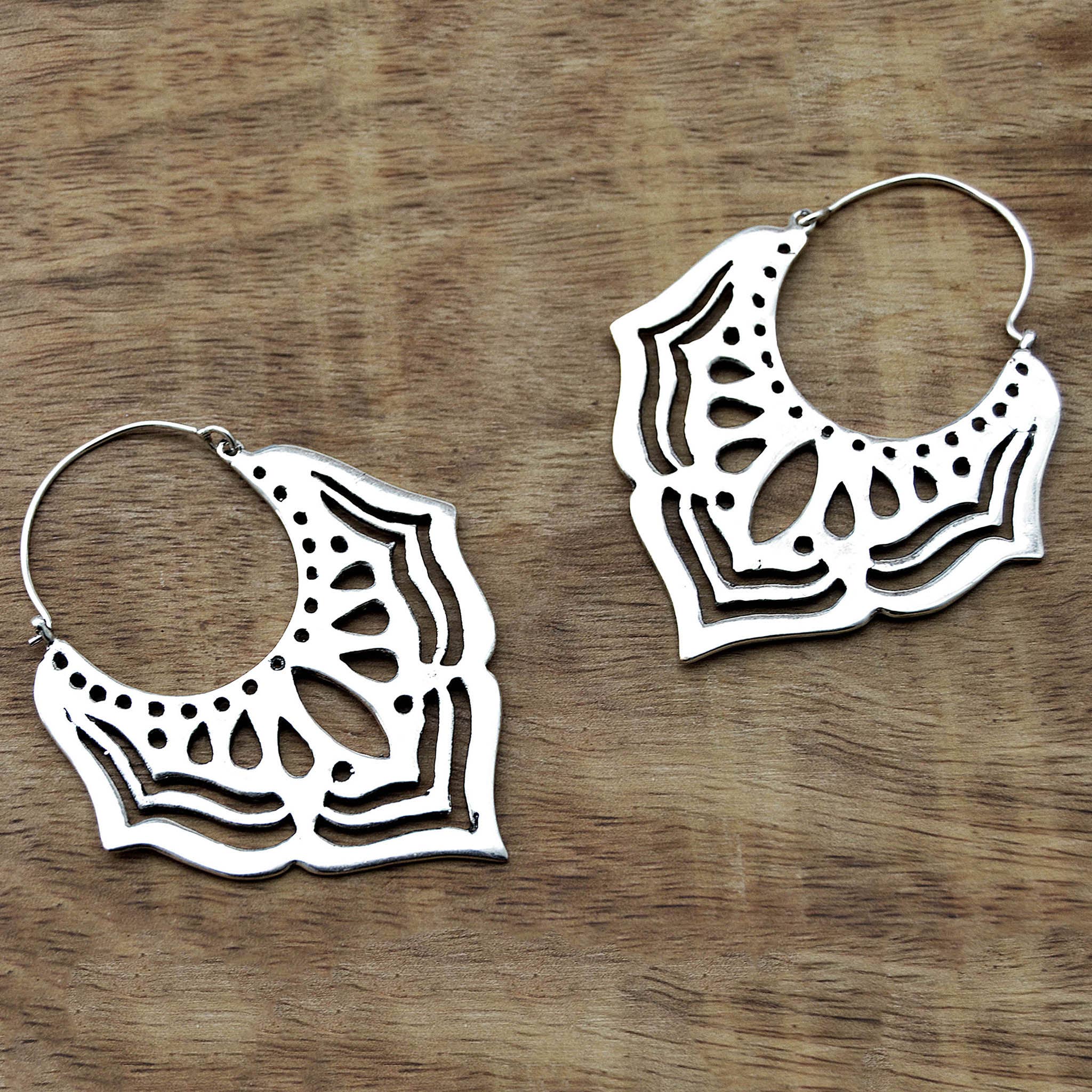 Gypsy Winds Bcn - Wholesale Dangle Earrings - Tribal Lotus Earrings0