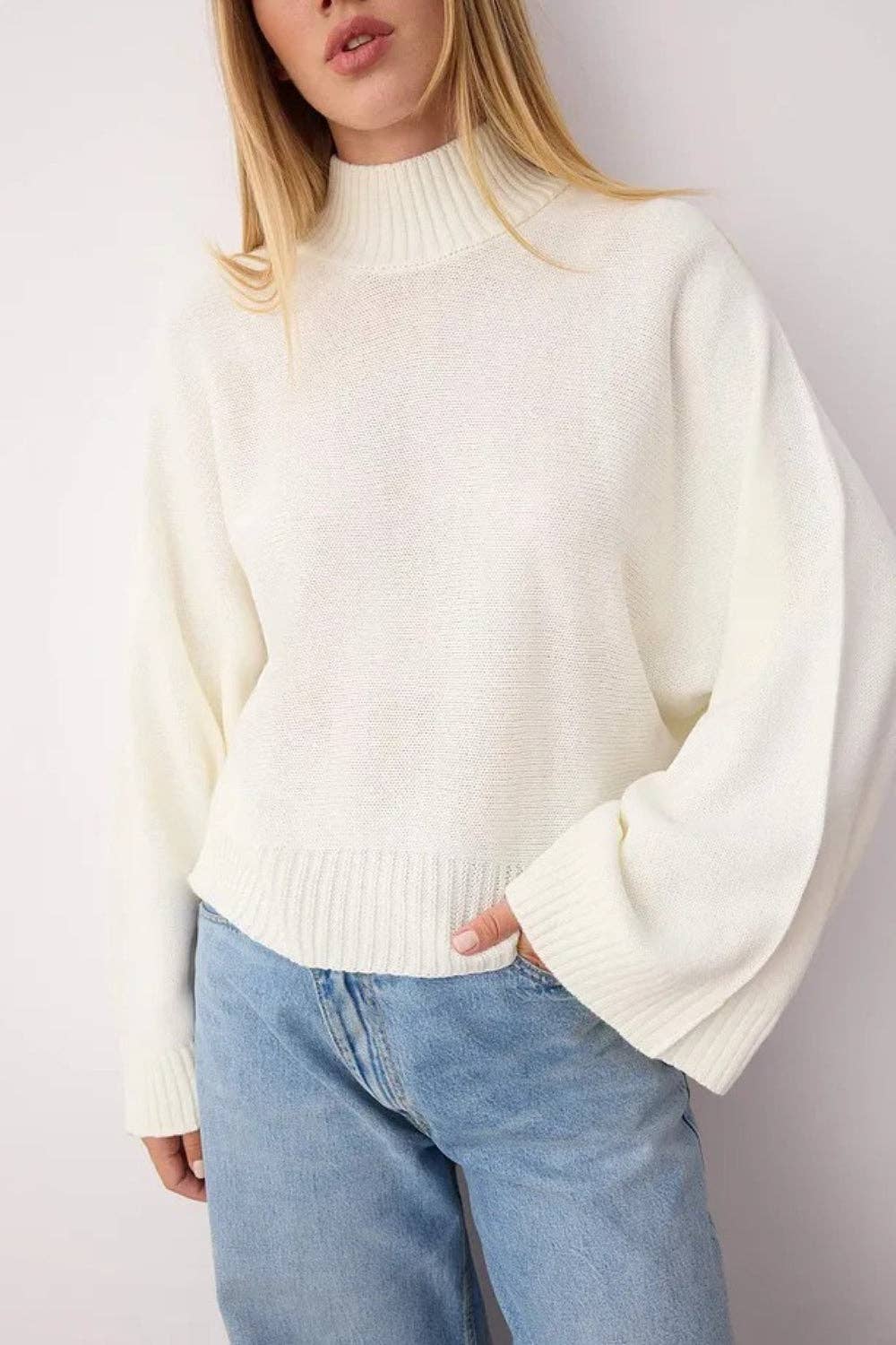 Hoxton Gal – wholesale Knitted jumper – Women′s – Oversized Flared Sleeve Knit Sweater10