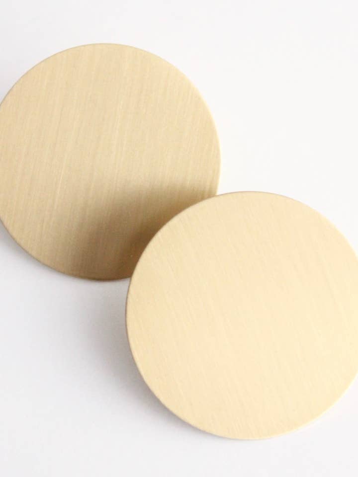 BRSE88 Brass disc post earrings for wholesale by David Aubrey Jewelry