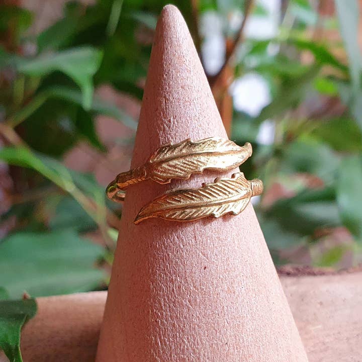 Kaali Boutique - Wholesale Band/Stacked Ring - Brass Feather Boho Ring / Ethnic / Rustic / Festival / Tribal / Blue / Hippie / Gypsy / Psy / Stone / Feather ring / Feather jewellery6