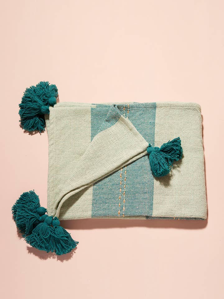 MARIO AGUA OG GULD SENGEKAST for engroshandel hos Maradji