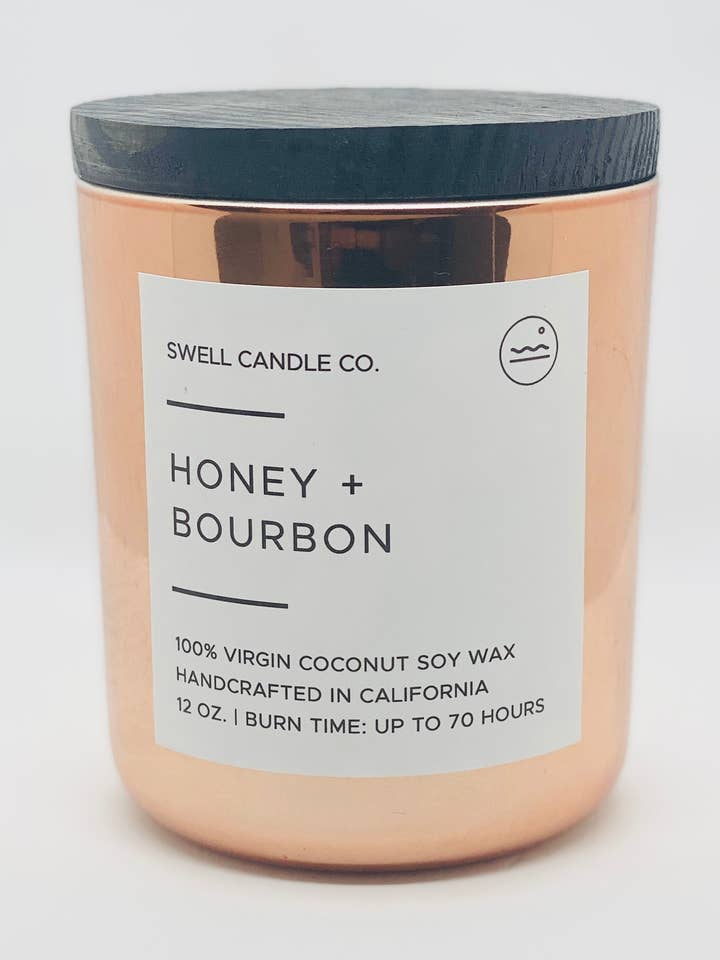 Honey + Bourbon Coconut Sojakaars met houten lont voor wholesale door Swell Candle Co