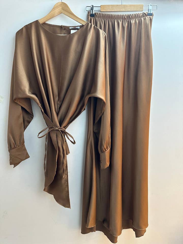 LORIANE - Wholesale Top & Skirt Set - Women's - 10522 one size long top + skirt set9