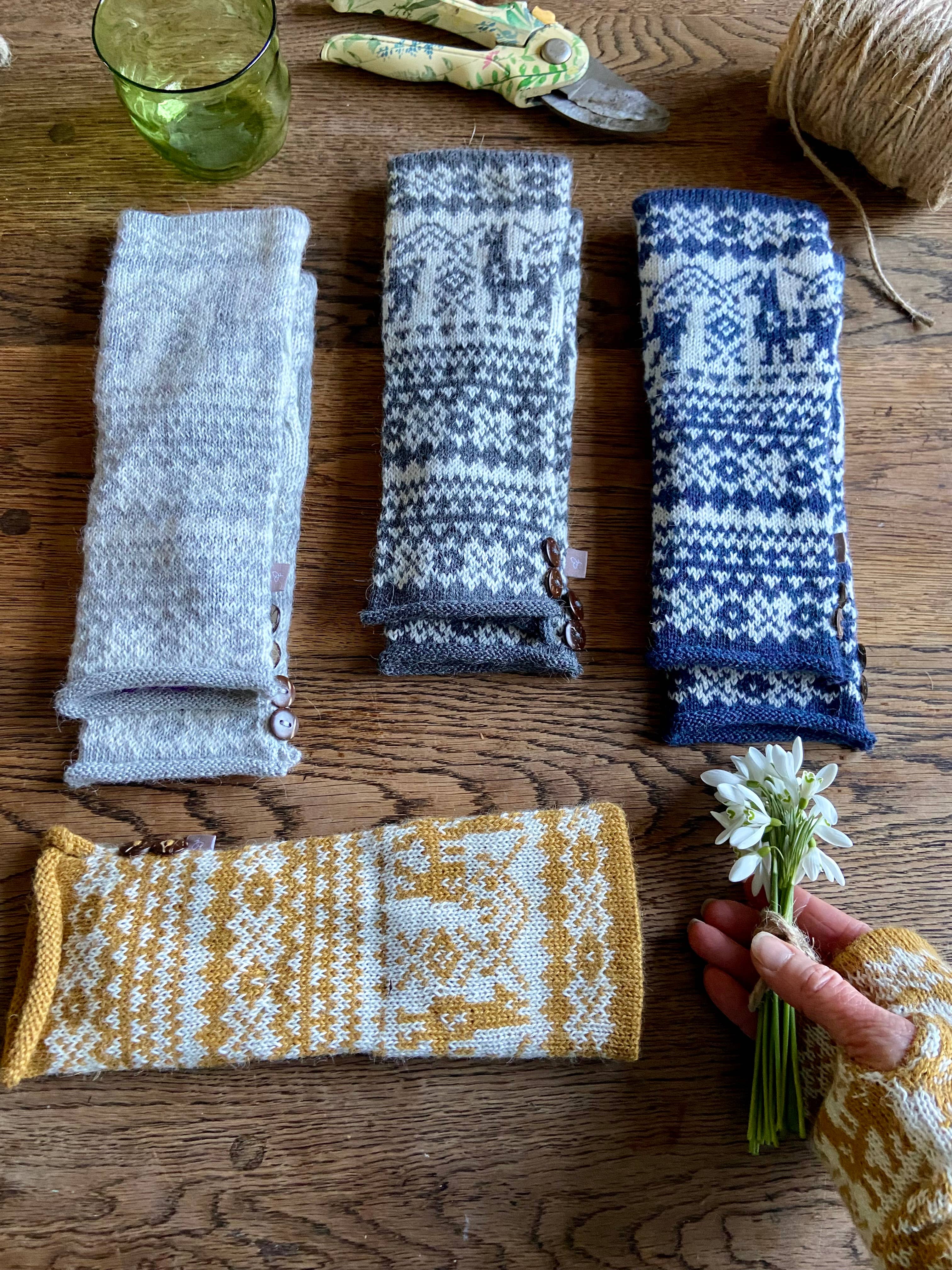 Samantha Holmes Alpaca Clothing and Gifts - Wholesale Mittens - Women's - Alpaca Fair Isle Fingerless Gloves3