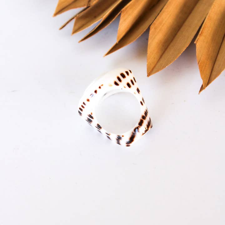 Bali Queen - Wholesale Cocktail/Statement Ring - Bali Shell Rings12