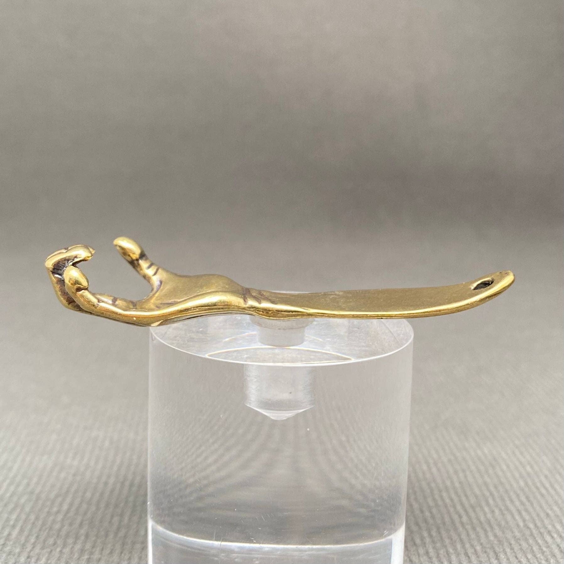 Mio Queena - Wholesale Bottle/Wine Opener - Brass Arm Bottle Opener1