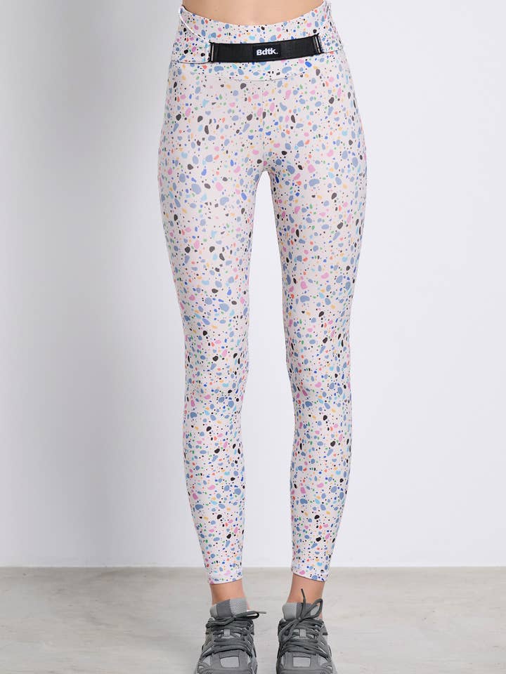 Leggings sportivi da donna a vita alta 4/4' Grounded per la vendita all'ingrosso da parte di Bodytalk