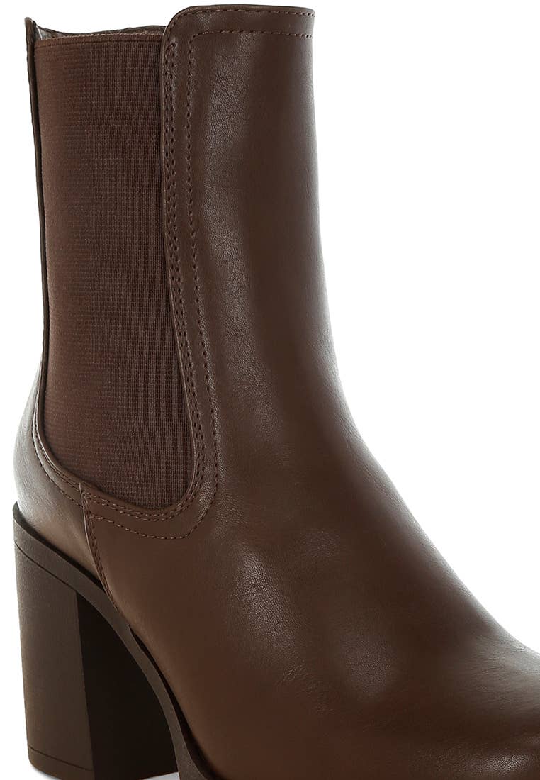 Rag Company - Wholesale Chelsea Boots - Women's - Scuala Faux Leather Chelsea Boots1