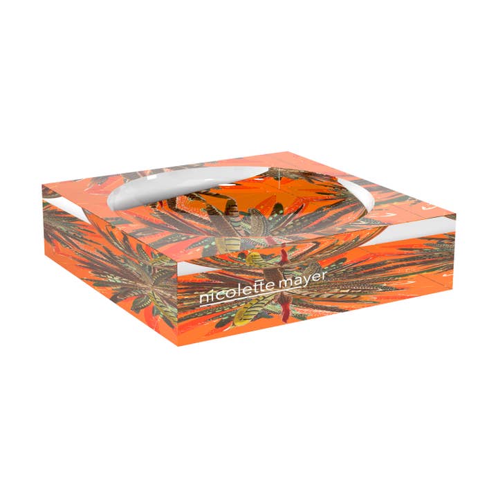 Plato Atrapaobjetos de Caramelo Acrílico de Plumas de Faisán y Calabaza Butternut para venta al por mayor de Nicolette Mayer Collection