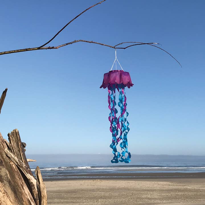 In the Breeze, LLC. - Wholesale Flag - Jellyfish 3D Windsock2