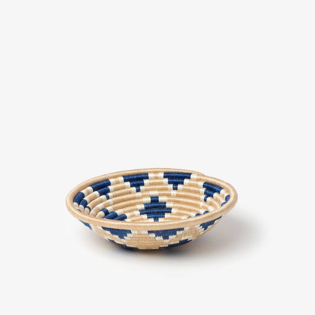Villages Wholesale - Wholesale Decorative Plate/Dish/Bowl - Akaneri Handwoven Bowls Various Colours (2 Sizes)4