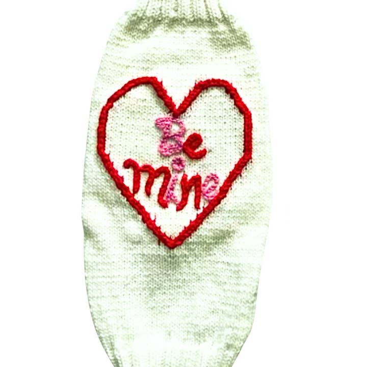 Pull pour chien "Sois à moi" pour la vente par CHILLY DOG LLC