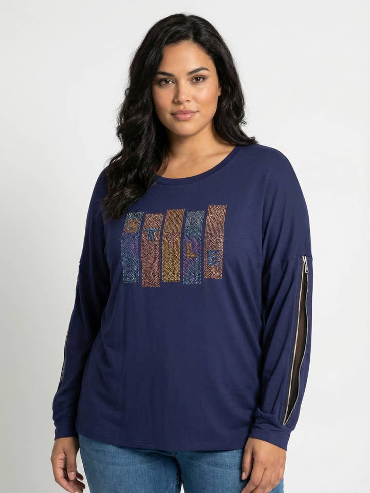 Blå T-shirt i store størrelser med strass og slidsede ærmer (C6603 for engroshandel hos Pomme Rouge Paris