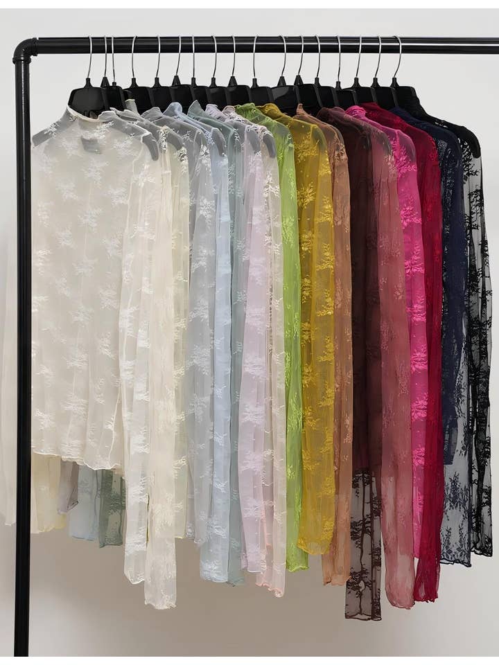 Sweetkama – Engroshandel Bluse - Dame – Sweetkama let transparent top med blomsterblonde og mesh, model SKT15121