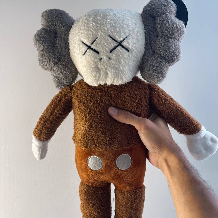 HYPED ART - Wholesale Stuffed/Plush Toy - Kids & Baby - KAWS Plush9