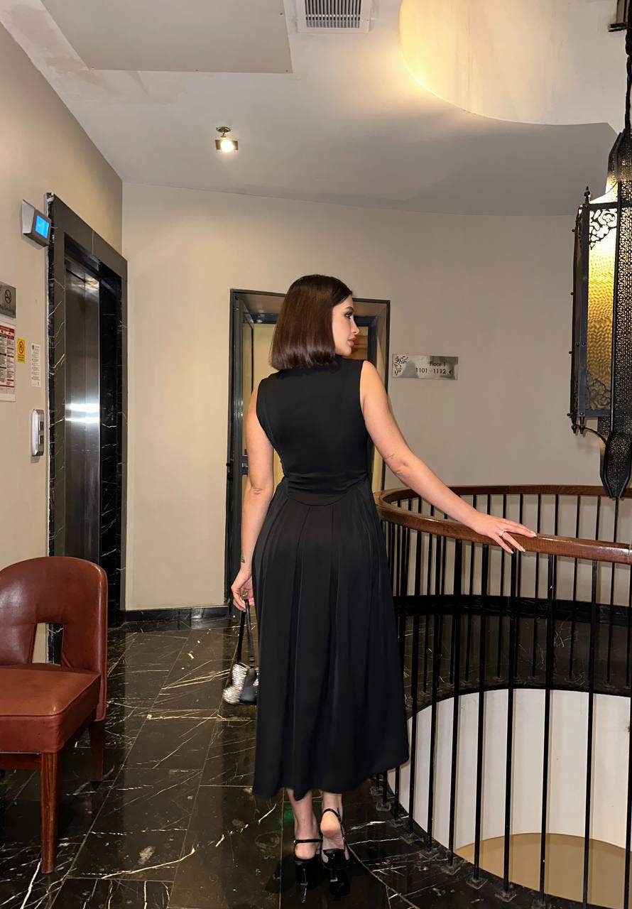 Standpoint Top - Wholesale Dress - Women's - The Bordeaux V-Neck Midi Dress – Vintage Allure – 11627