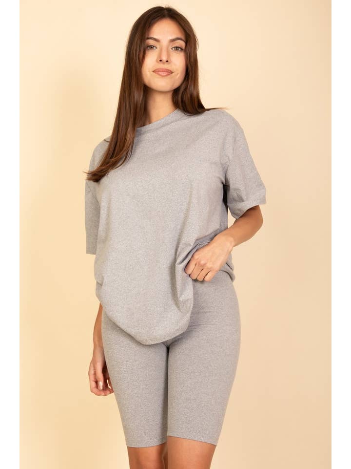 Vanilla Monkey - Vendita all'ingrosso Completo loungewear - Donna - Set Maglia Larga Oversize e Pantaloncini da Bici17