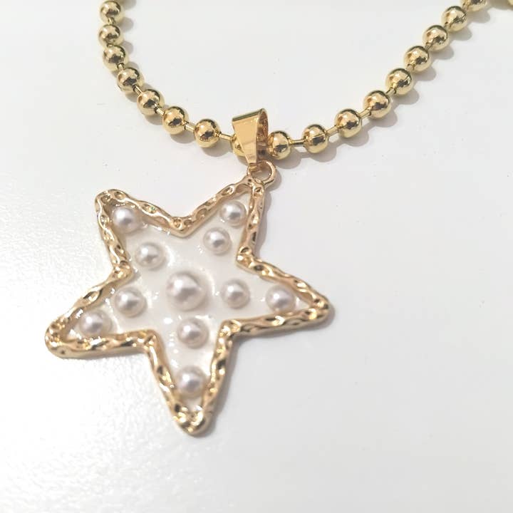 Wild & Free - Wholesale Pendant/Charm Necklace - Collar de estrellas con perlas2