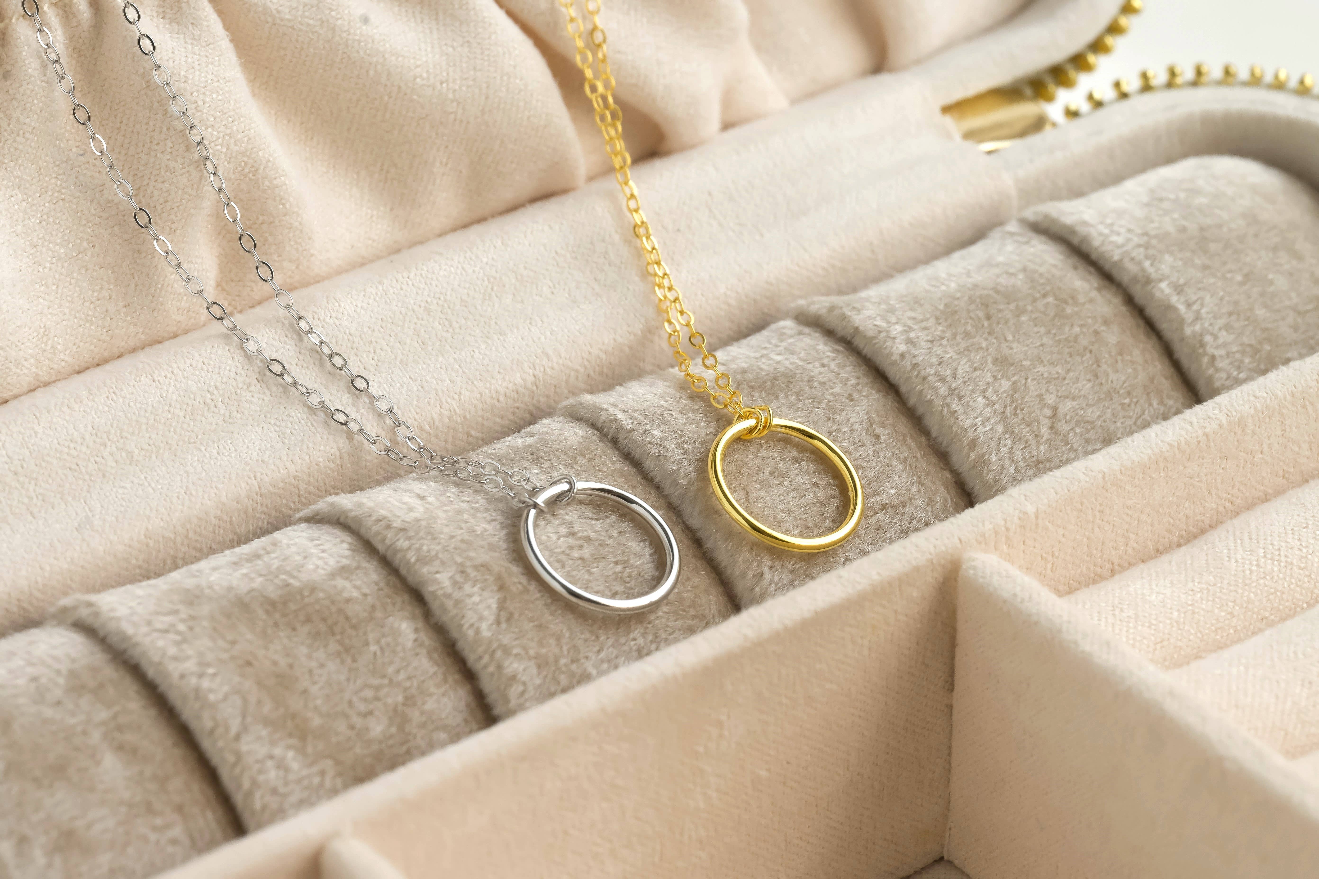 Blueyejewelry - Vendita all'ingrosso Collana con ciondolo/pendaglio - Collana con cerchi ad incastro - Collana con cerchi in argento 92511