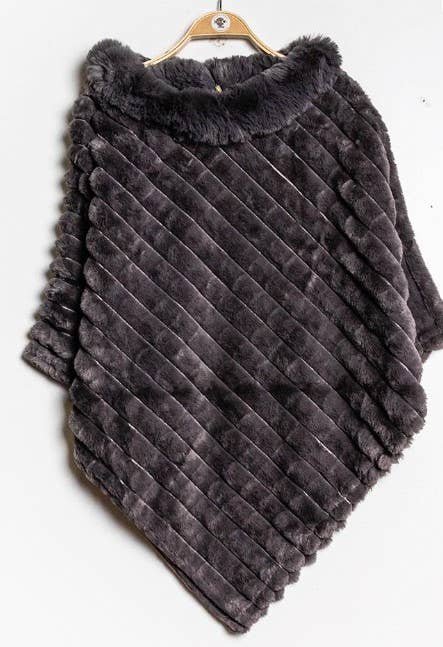 LOOWIE - Wholesale Poncho - Women's - 068 Poncho Striped Fake Faux Fur Loowie6