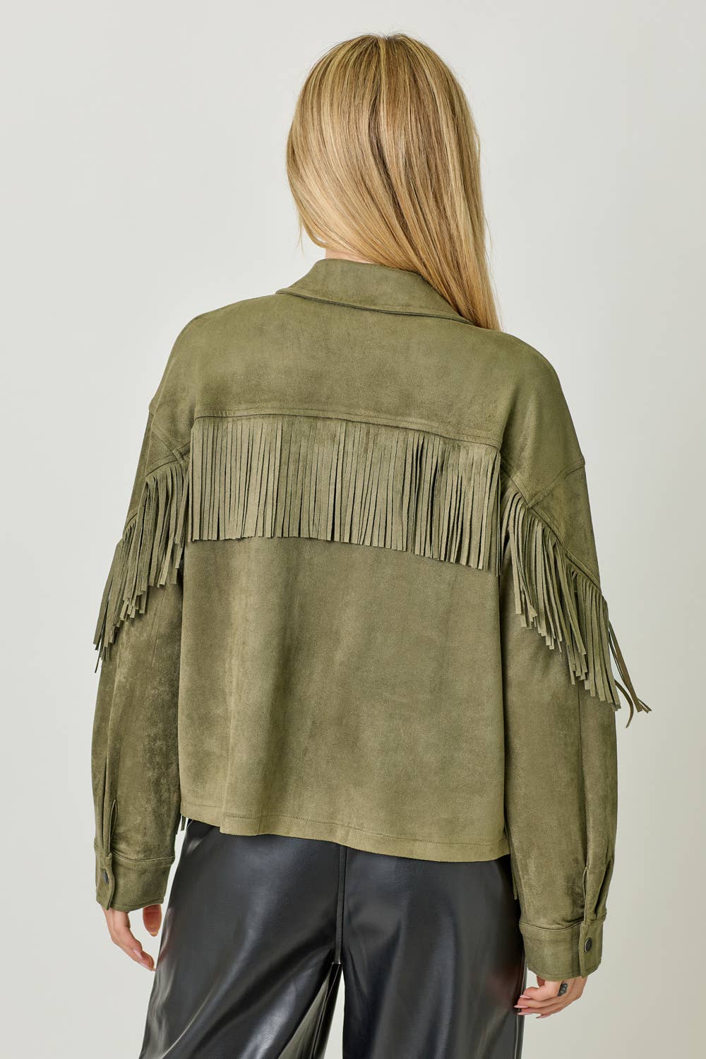 Mystree - Vendita all'ingrosso Giacca a camicia - Donna - 20609 Giacca Camicia in Suede con Dettaglio sul Retro a Frange45