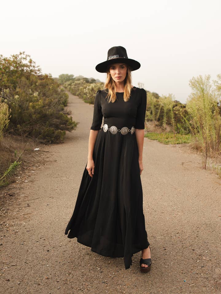 Jennafer Grace - Wholesale Dress - Women's - Black Reversible Fitted Maxi Dress2