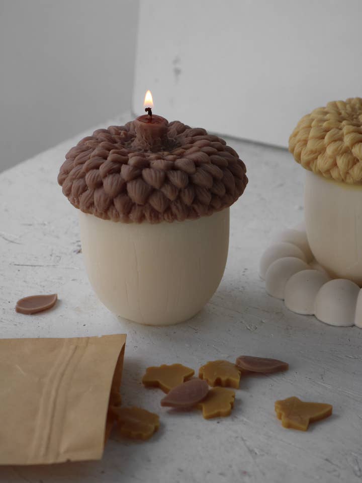 Eichelkerze für den Großhandel von Mae Fleur