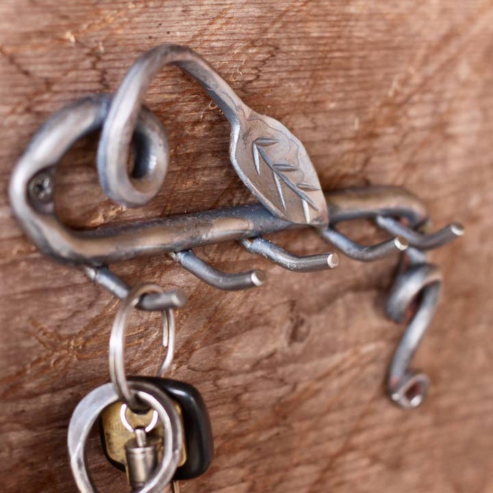 Wicks Forge - Wholesale Wall Hook - Leafy Key Rack4