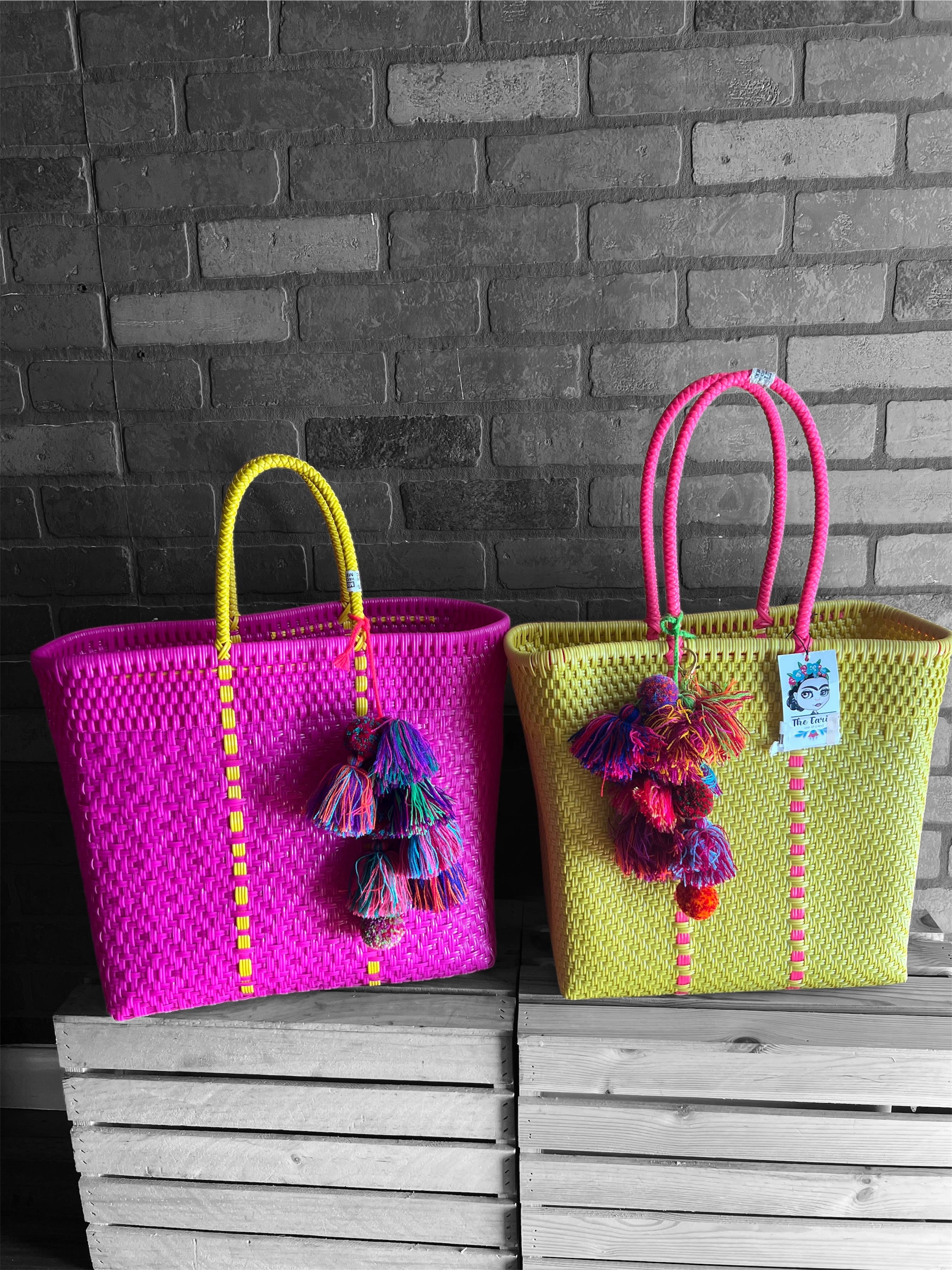 The Faria - Wholesale Beach Bag - Fuchsia Handwoven recycled plastic beach Bags 5