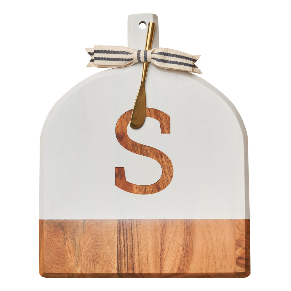 Sophistiplate – wholesale Cutting board – Acacia Bevel Board with Handle | Personalized | 15 x 12" w/ gold ribbon and gray/white spreader3
