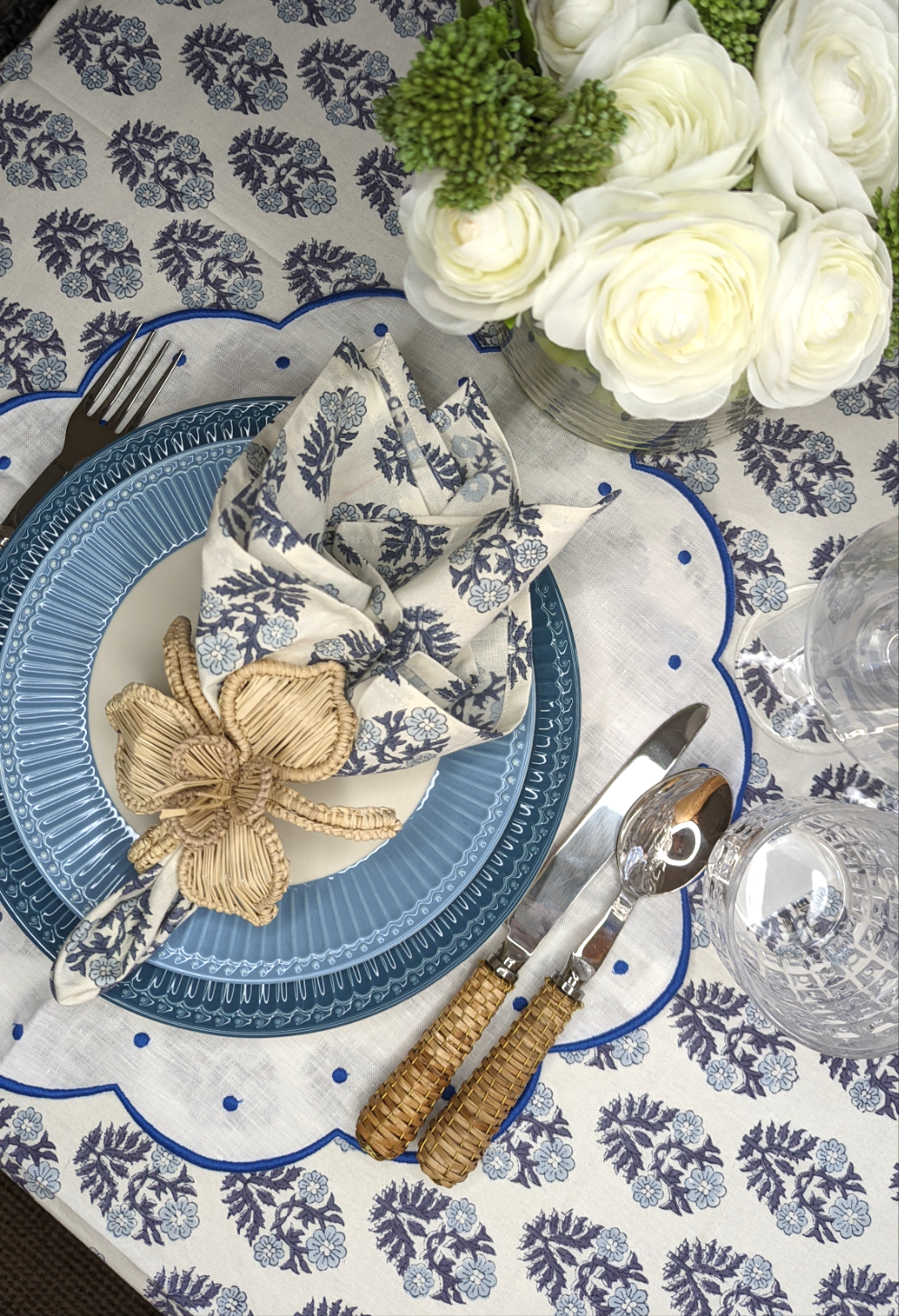 LNH EDIT – wholesale Tablecloth – Pia  Rectangular White/Blue Tablecloth4