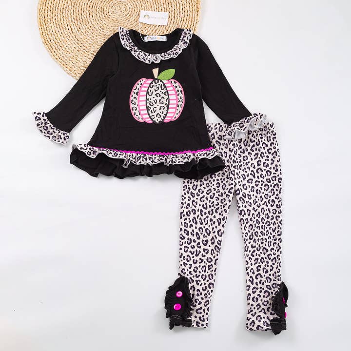 Wild Harvest - Tenue pour la vente par Okie and Lou