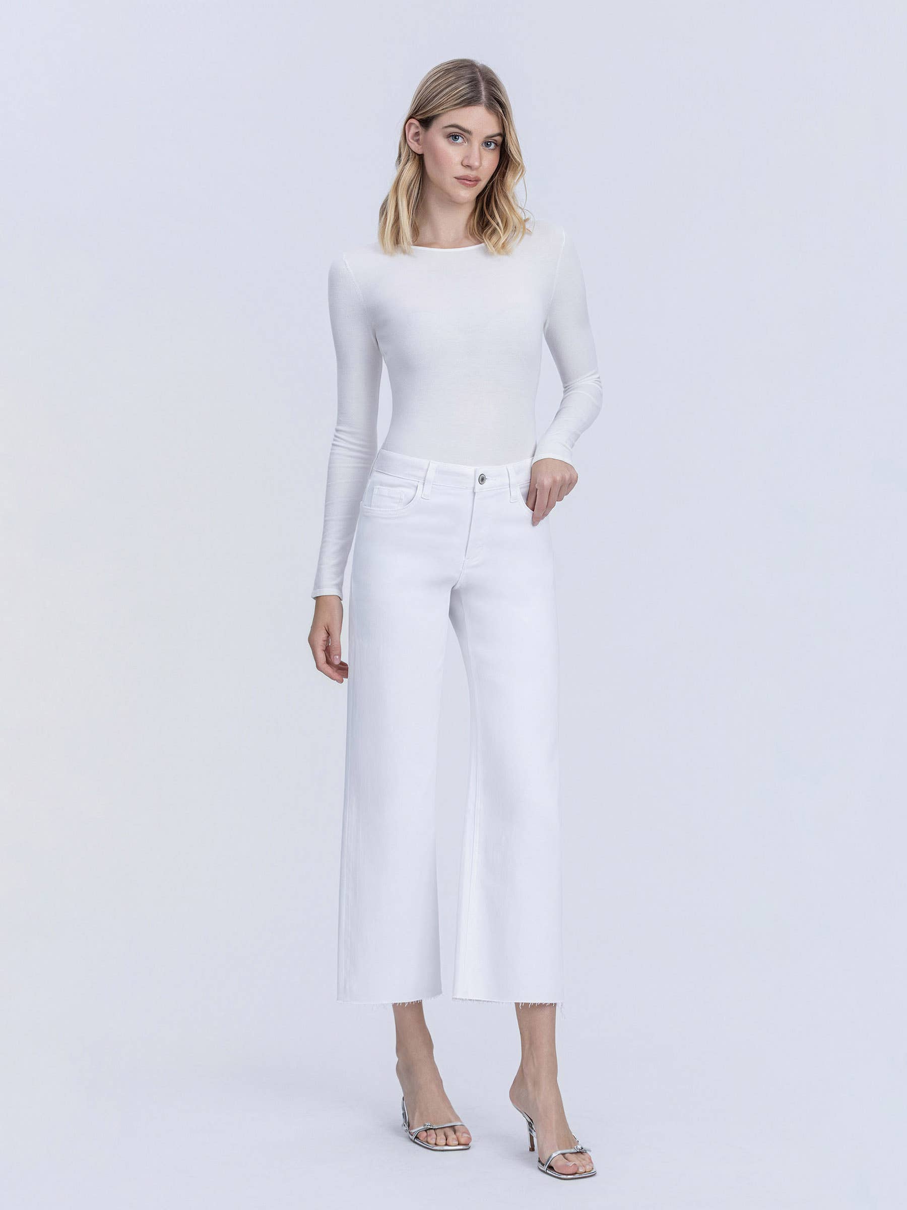 HIGH RISE OPTIC WHITE CROP WIDE LEG JEANS T5894WH for wholesale on Faire4
