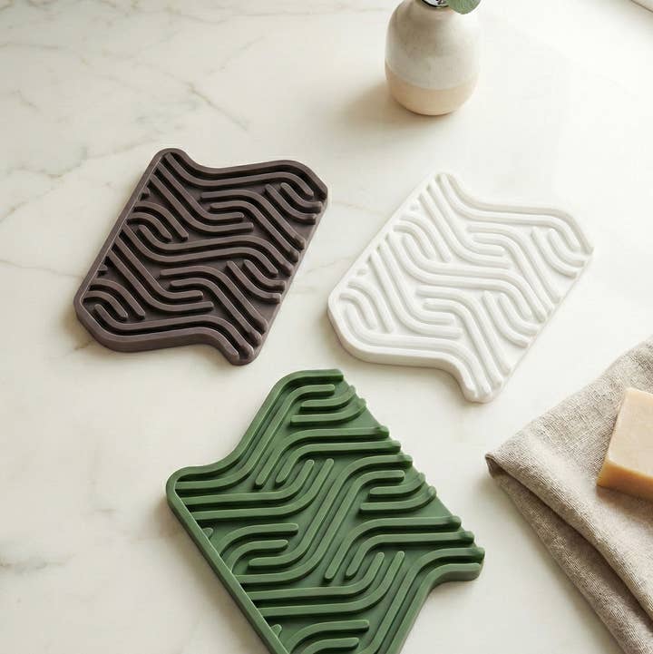 Multi Colored Soap Dish - Premium Silicone Soap Dish / Soap Tray for wholesale on Faire0