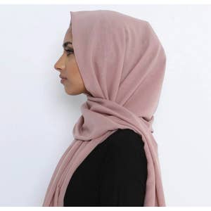 Wholesale hijabs and scarves online