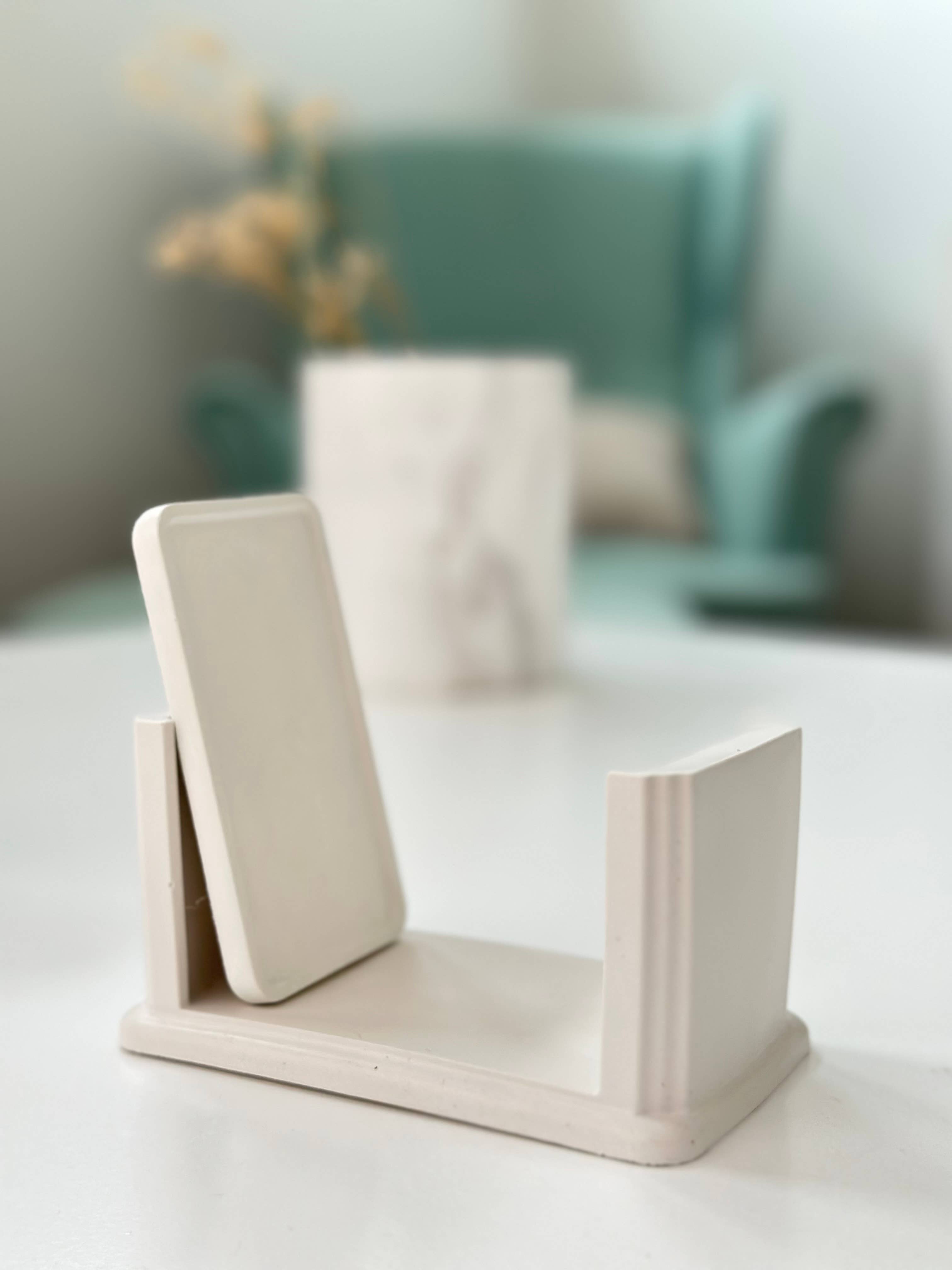 Somone Studios - Wholesale Carafe - Carafe Glass and Holder Set2