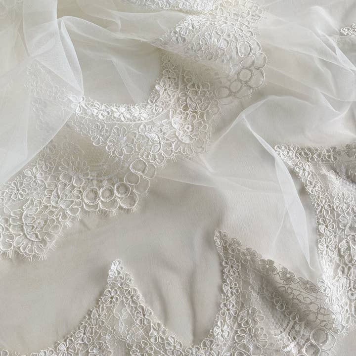 The Loved One - Wholesale Veil - Women's - Sofia Mantilla Veil1