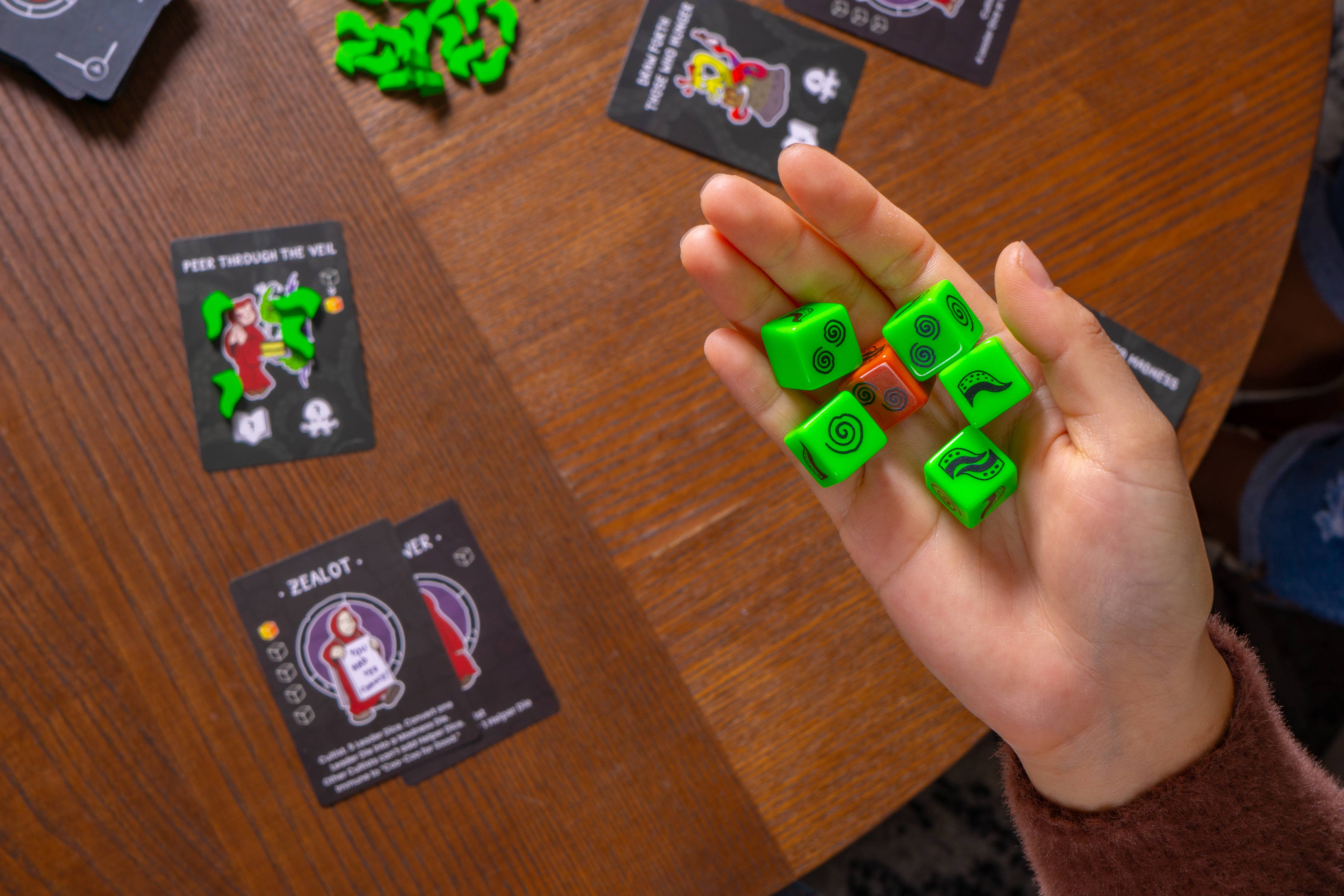 Left Justified Studio & Prolific Games - Wholesale Kaartspel - Cultists & Cthulhu 2nd Ed. — Hilarisch Lovecraft-kaartspel9