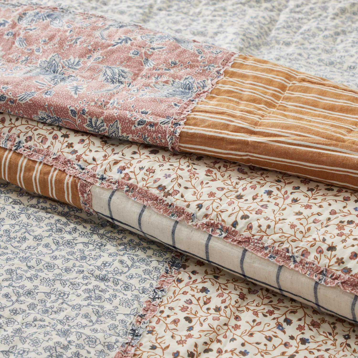 VHC Brands - Wholesale Quilt - Kaila Twin Quilt 68Wx86L6