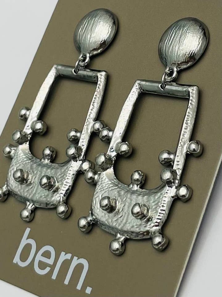 CHIC - Expose' (silver) B-ER244 for wholesale by TWO FORTY TWO