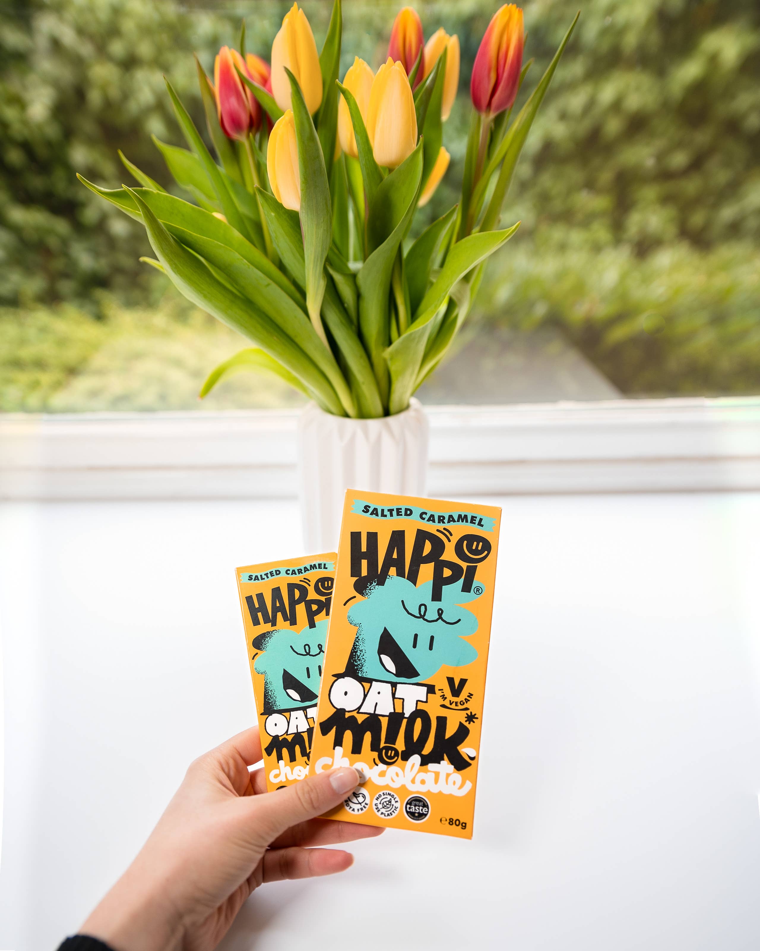 Happi – wholesale Chocolate bar – Salted Caramel Bar, Happi Oat M!lk Chocolate, 40g1