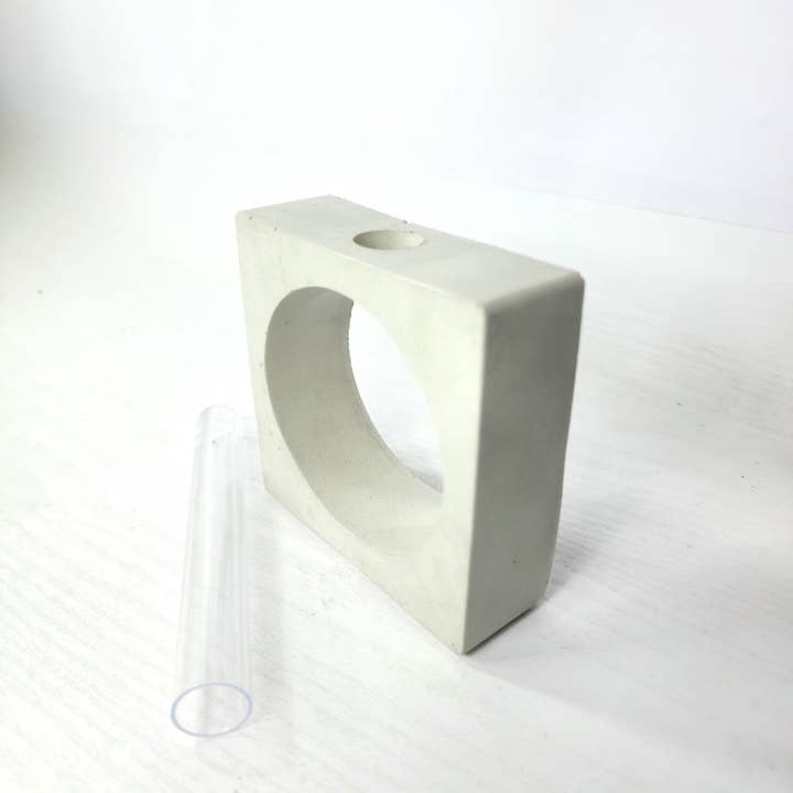 Geoform Designs - Vente Vases - Station de propagation du béton Square Geo | Vase à fleurs3