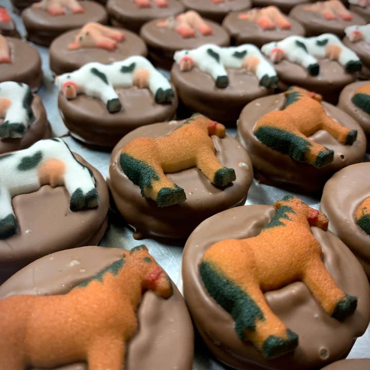 O'Shea's Candies Sweet Shop - Wholesale Chocolate Covered Sweets - O’Farm 🐄 Oreos - Milk Chocolate 2 PACK3