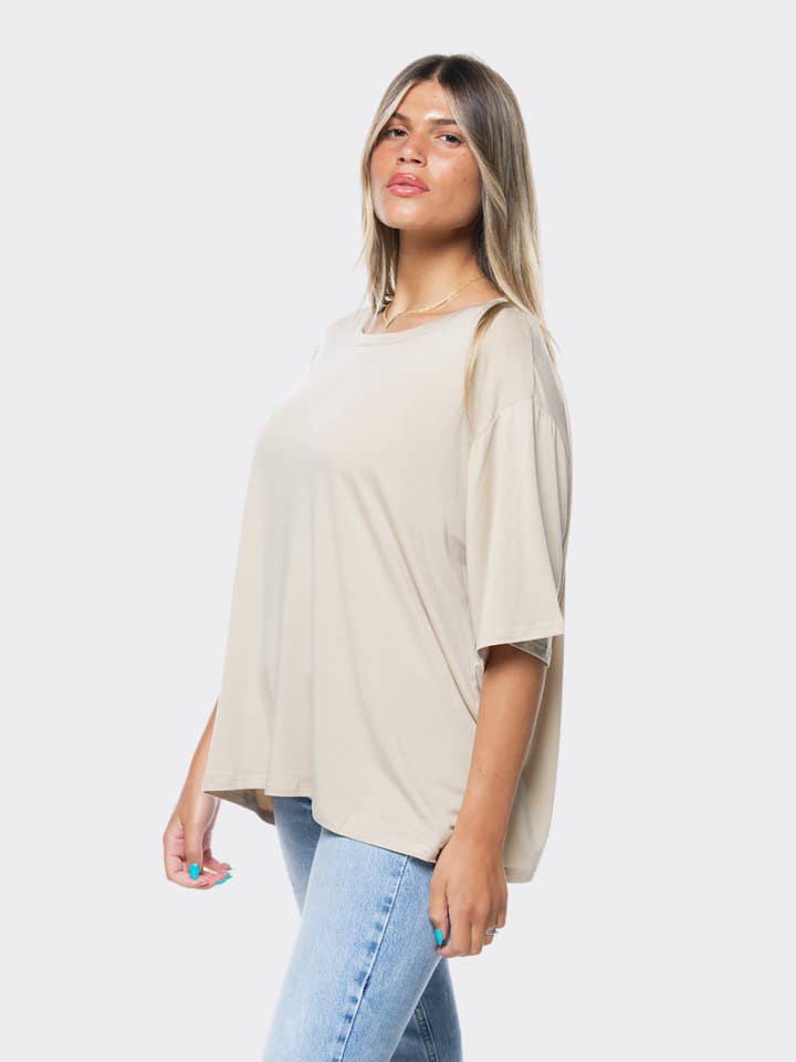 Maglia Haut Yona in lyocell con maniche 3/4 e scollo a barca per la vendita all'ingrosso da parte di BE FUN PARIS