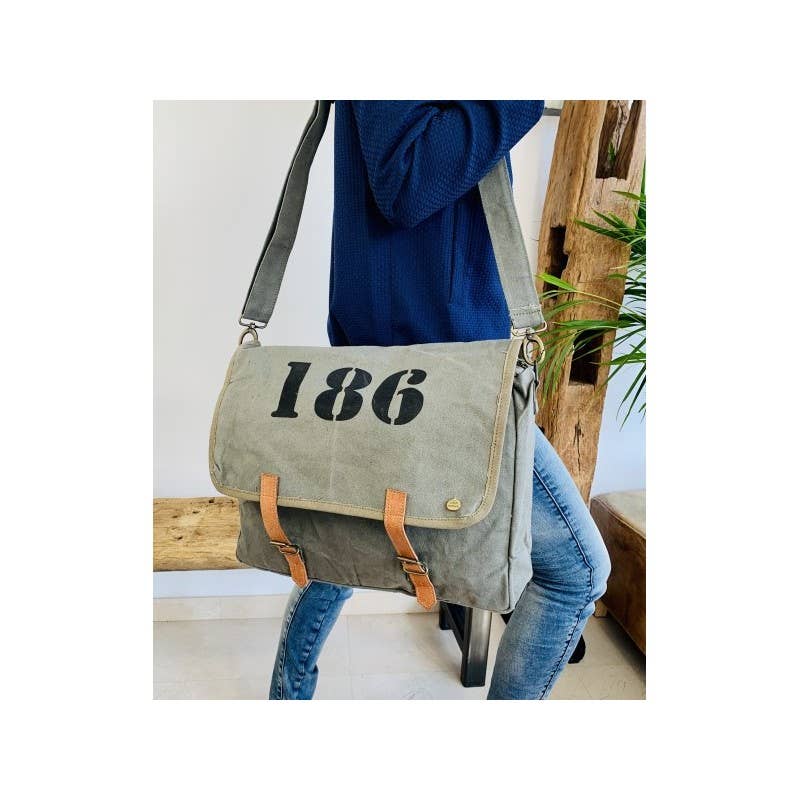 Casa Natura Design SL - Wholesale Shoulder Bag - Unisex - Vintage Messenger Bag SAMFORD XLBA083