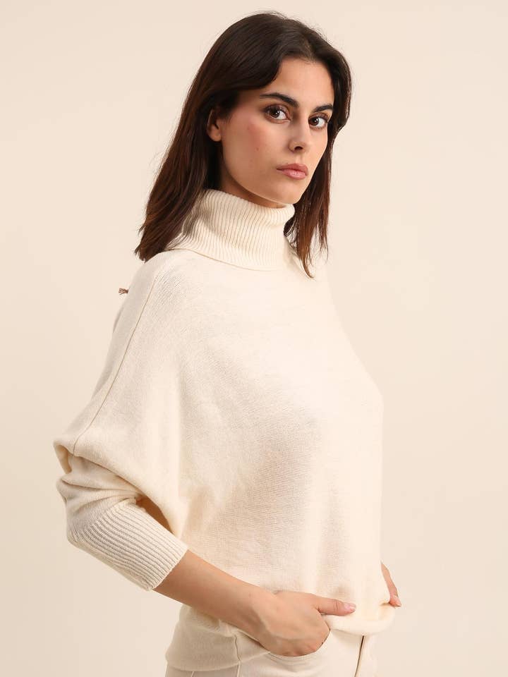 LÉA & LUC - Wholesale Knit Sweater - Women's - Turtleneck sweater REF. 6142
