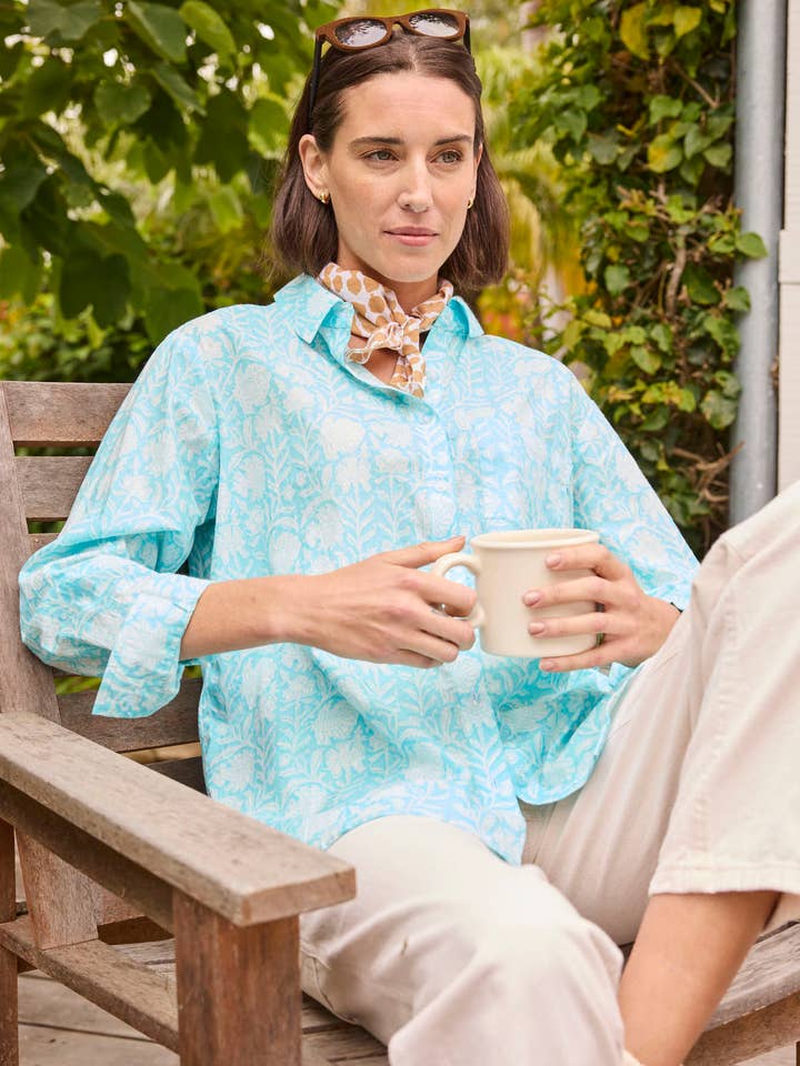 Shirt van Good Boyfriend - Capri Floral Cerulean voor wholesale door and for Good