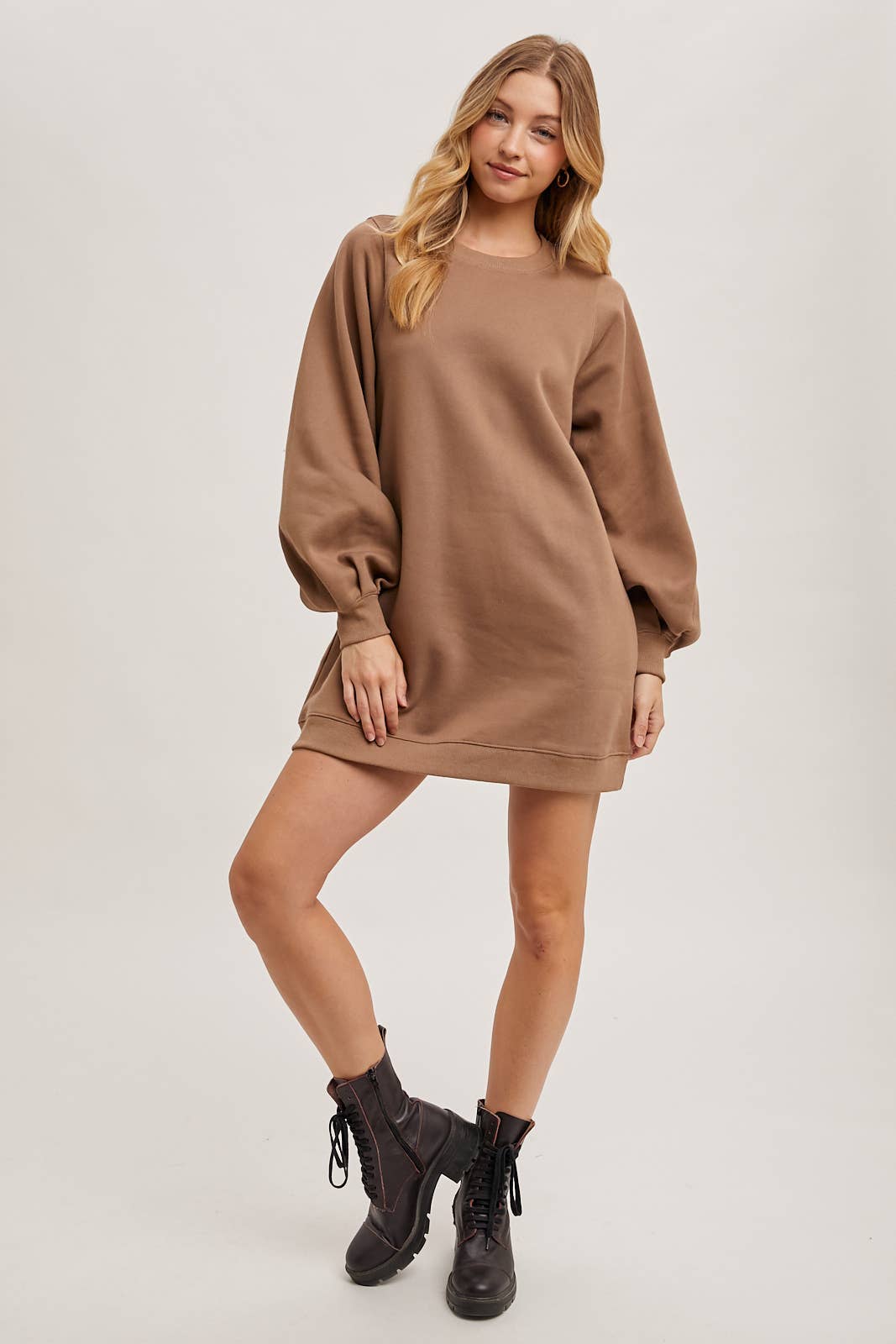 Bluivy – Großhandel Kleid – Damen – Sweatshirt-Kleid mit oversized Bubble-Ärmeln18